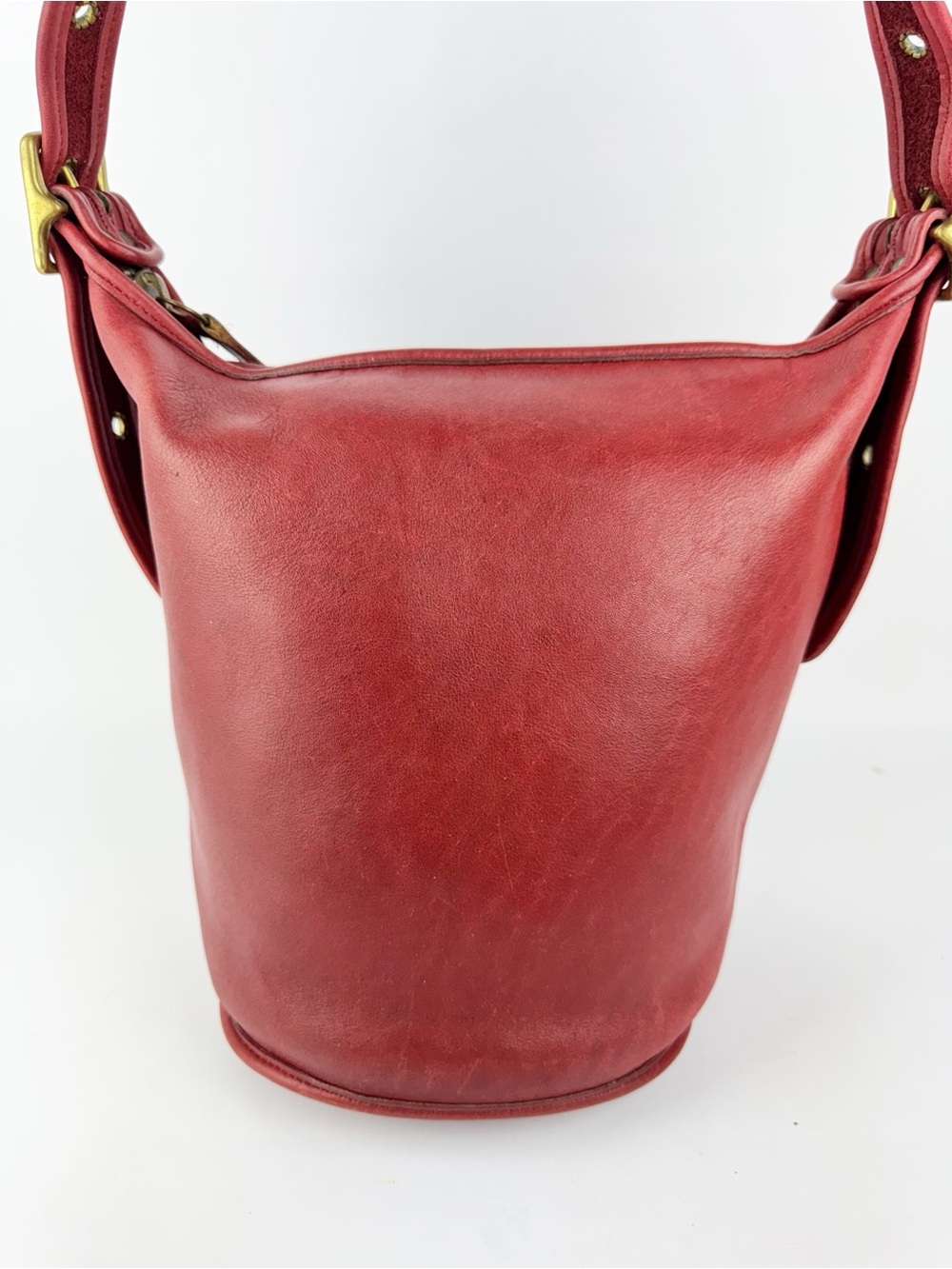 Authentic Vintage Classic Coach Helen’s Legacy Bucket Bag Red Shoulder Crossbody